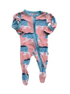 Kickee Pants Size Newborn Bamboo Ruffle Footie Pajamas in Blush Night Sky Bear
